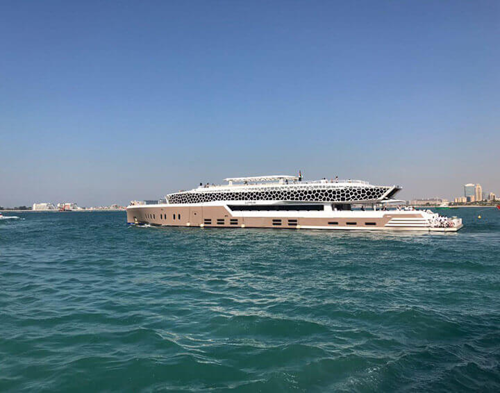 5* luxury mega yacht in dubai