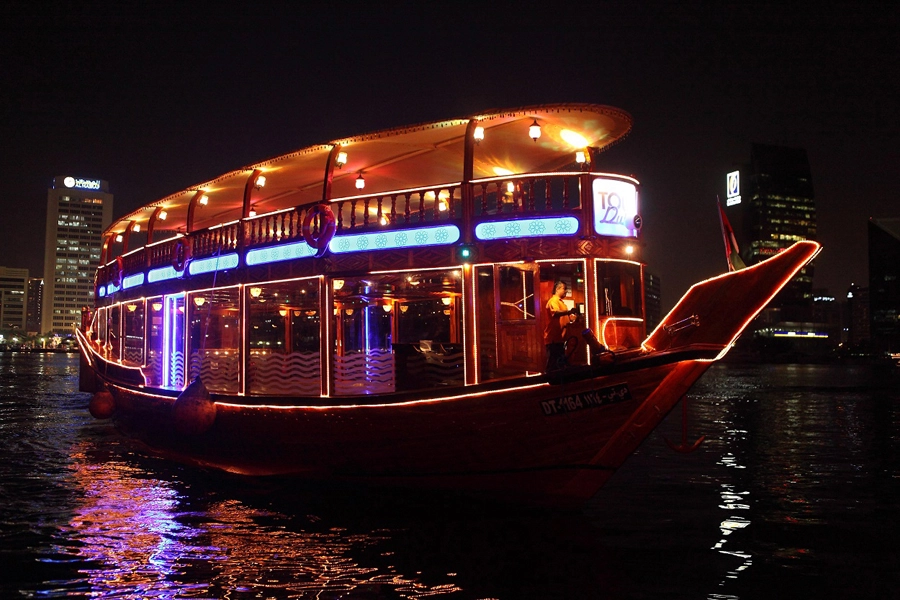Cheap Dhow Cruise Dinner Dubai